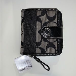 Coach mini wallet new with tags